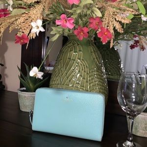 Kate Spade Travel Wallet Mint